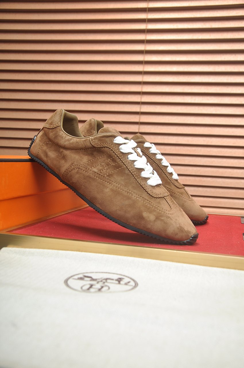 Hermès Brown Low-Top Sneakers